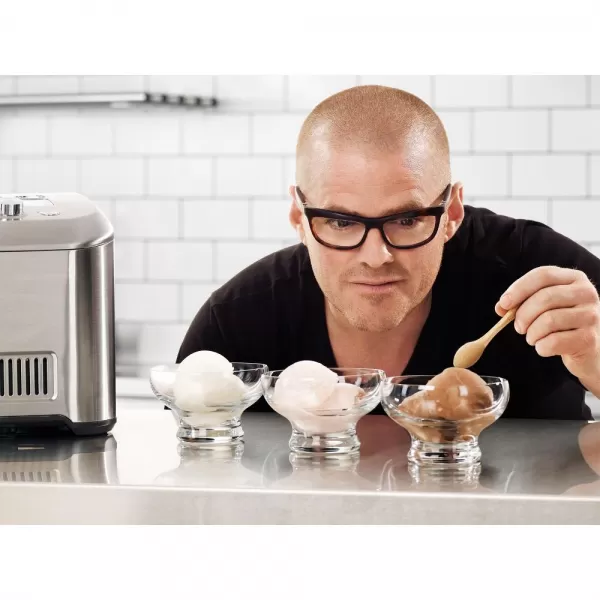 Zmrzlinovač SAGE BCI600